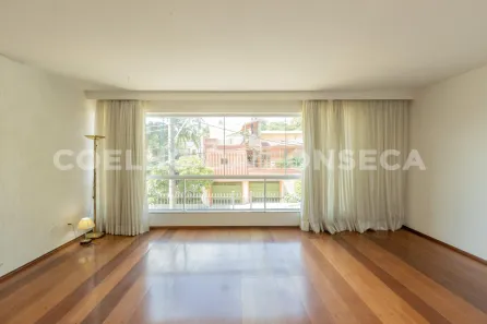 Casa com 3 Quartos à venda, 288m² no Sumaré, São Paulo