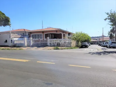 Casa com 3 Quartos para alugar, 249m² no Jardim Nossa Senhora Auxiliadora, Campinas
