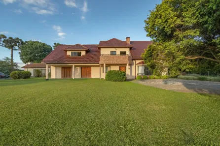 Fazenda/Sítio com 6 Quartos à venda, 479m² no Centro, Carambeí