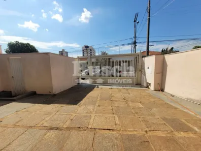 Casa com 5 Quartos para alugar, 276m² no Vila Santo Antônio, Bauru