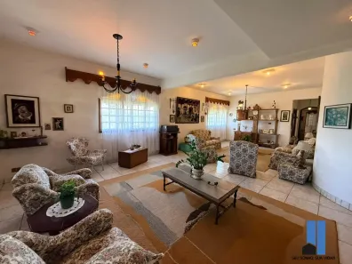 Fazenda/Sítio com 4 Quartos à venda, 350m² no Chácaras Ana Lúcia, Embu das Artes