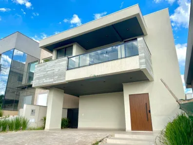 Casa com 4 Quartos à venda, 253m² no Centro, Londrina