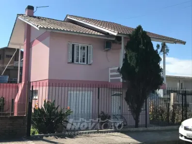 Casa com 3 Quartos à venda, 169m² no Charqueadas, Caxias do Sul
