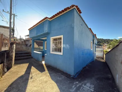 Casa com 3 Quartos à venda, 90m² no São Benedito, Juiz de Fora