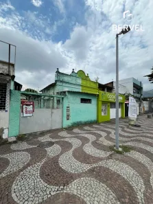 Casa com 1 Quarto para alugar, 41m² no Bangu, Rio de Janeiro