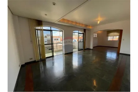 Apartamento com 4 Quartos para alugar, 227m² no Centro, Atibaia
