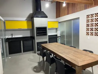 Casa com 2 Quartos à venda, 185m² no Centro, Balneário Camboriú