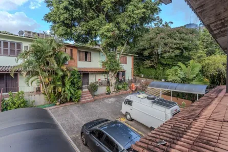 Casa de Condomínio com 2 Quartos para alugar, 110m² no Morro Santana, Porto Alegre