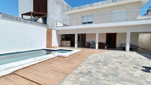 Casa com 5 Quartos à venda, 200m² no Jardim Virgínia, Guarujá