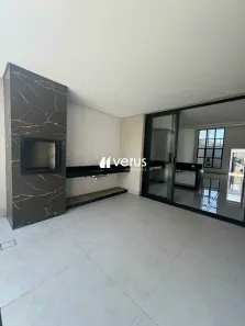 Casa com 3 Quartos à venda, 162m² no Novo Mundo, Uberlândia