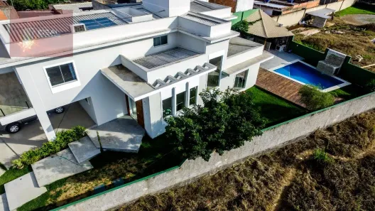 Casa de Condomínio com 5 Quartos à venda, 320m² no Parque Pecuária, Campos dos Goytacazes