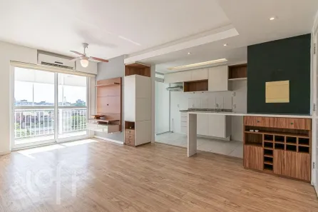 Apartamento com 2 Quartos à venda, 68m² no Vila Ipiranga, Porto Alegre
