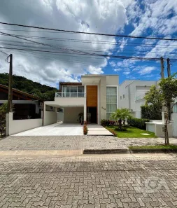 Casa de Condomínio com 4 Quartos à venda, 242m² no Massaguaçu, Caraguatatuba