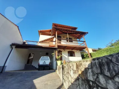 Casa com 4 Quartos à venda, 453m² no Maria Paula, Niterói