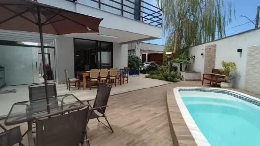 Sobrado com 3 Quartos à venda, 250m² no Poiares, Caraguatatuba