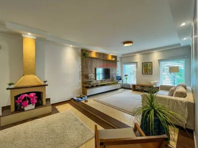 Sobrado com 4 Quartos à venda, 310m² no Jardim Leonor Mendes de Barros, São Paulo