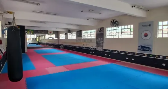 Prédio Comercial com 1 Quarto à venda, 133m² no Jardim das Indústrias, São José dos Campos