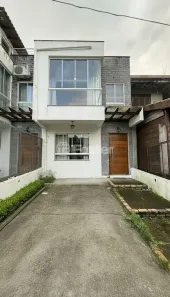 Casa com 2 Quartos à venda, 101m² no Hípica, Porto Alegre
