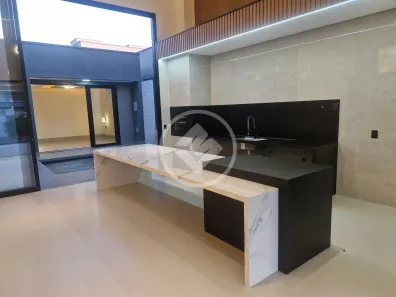 Casa com 3 Quartos à venda, 238m² no Moinho dos Ventos, Goiânia