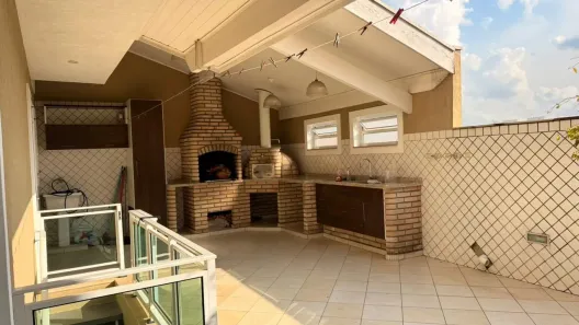 Sobrado com 4 Quartos para alugar, 300m² no Jardim D'Abril, Osasco
