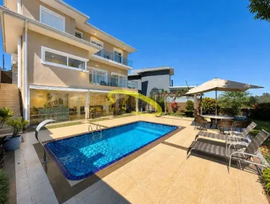 Casa de Condomínio com 3 Quartos à venda, 318m² no Golf Gardens, Carapicuíba