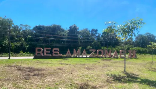 Lote/Terreno à venda, 250m² no Lago do Limão, Iranduba