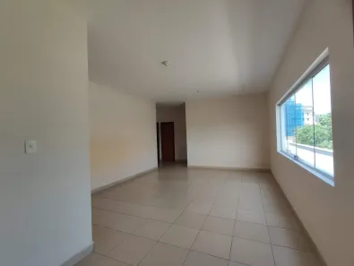 Apartamento com 3 Quartos para alugar, 92m² no Centro, Sete Lagoas