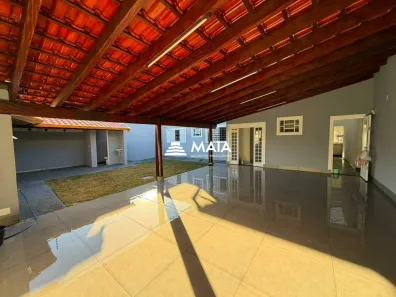 Casa com 4 Quartos à venda, 195m² no Conjunto Umuarama, Uberaba
