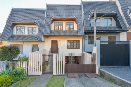 Sobrado com 3 Quartos à venda, 106m² no Tingui, Curitiba