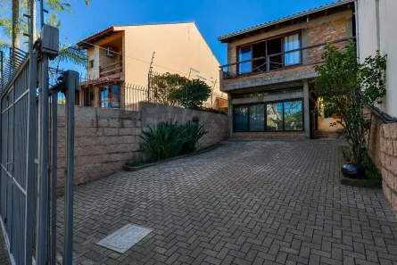 Casa com 2 Quartos à venda, 212m² no Bom Jesus, Porto Alegre