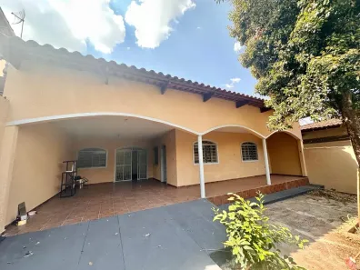 Casa com 3 Quartos à venda, 230m² no Jardim Bela Vista - Continuação, Aparecida de Goiânia