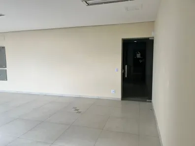 Sala Comercial para alugar, 135m² no República, São Paulo