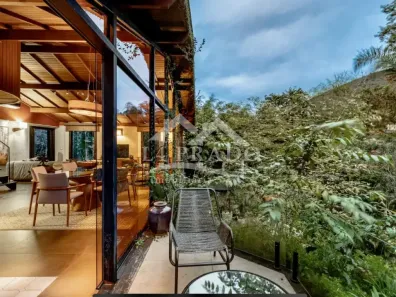 Casa com 4 Quartos à venda, 190m² no Araras, Petrópolis
