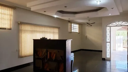 Casa com 3 Quartos para alugar, 250m² no Ribeirânia, Ribeirão Preto