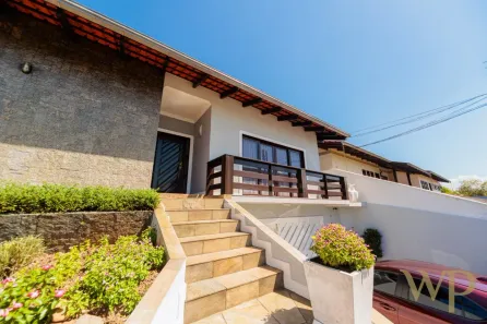 Casa com 4 Quartos à venda, 275m² no Floresta, Joinville