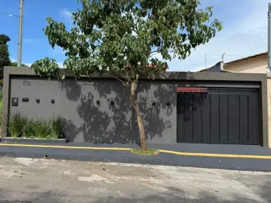 Casa com 3 Quartos à venda, 120m² no Jardim dos Buritis, Aparecida de Goiânia