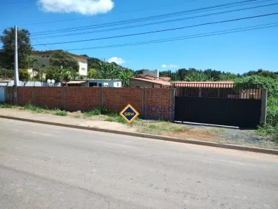 Fazenda/Sítio com 4 Quartos à venda, 138m² no Loteamento Jardim do Lago, Serra Negra
