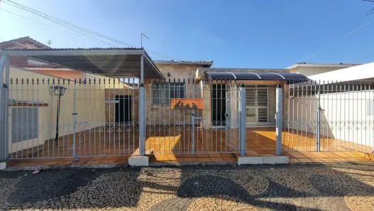 Casa com 3 Quartos para alugar, 194m² no Taquaral, Campinas