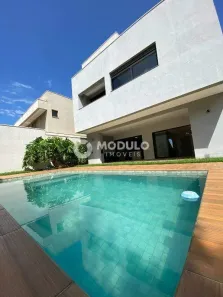 Casa de Condomínio com 4 Quartos para alugar, 290m² no Jardim Sul, Uberlândia