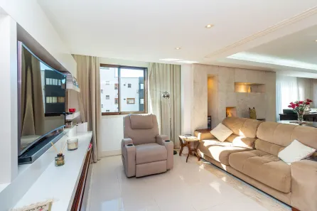 Apartamento com 3 Quartos à venda, 201m² no Mont Serrat, Porto Alegre