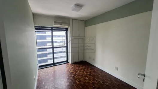 Sala Comercial para alugar, 44m² no Centro Cívico, Curitiba