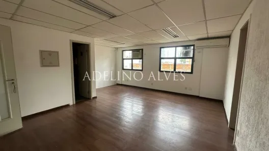 Imóvel Comercial à venda, 33m² no Vila Nova Conceição, São Paulo