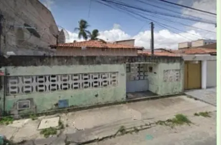 Casa com 4 Quartos à venda, 300m² no Montese, Fortaleza