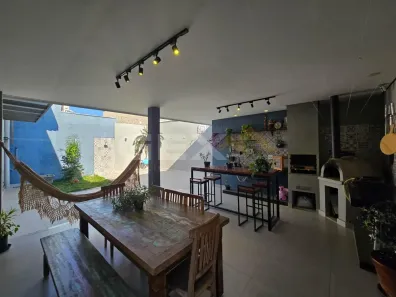 Casa com 3 Quartos à venda, 365m² no Santa Marta, Divinópolis