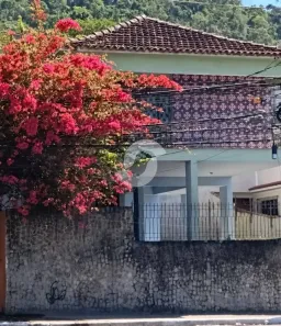 Casa com 4 Quartos à venda, 245m² no Badu, Niterói