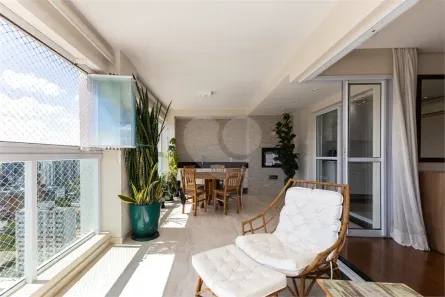 Apartamento com 3 Quartos para venda ou aluguel, 210m² no Vila Olímpia, São Paulo