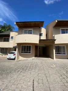 Casa de Condomínio com 3 Quartos para alugar, 200m² no Pilarzinho, Curitiba
