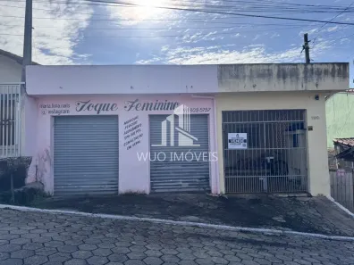 Sobrado com 4 Quartos à venda, 241m² no Jardim Maria Carolina, Santa Branca