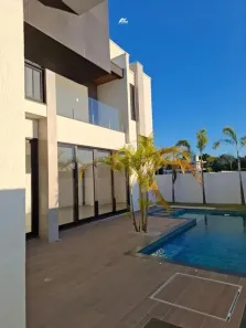 Casa com 3 Quartos à venda, 281m² no Perequê, Porto Belo