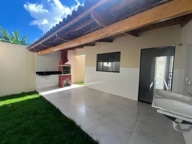 Casa com 3 Quartos à venda, 116m² no Setor Garavelo, Goiânia